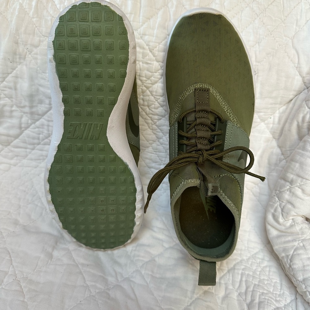 Nike, green sneakers